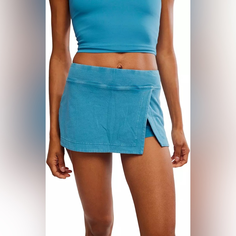 NWOT-HOT SHOT MINI SKORT- CELESTIAL BLUE